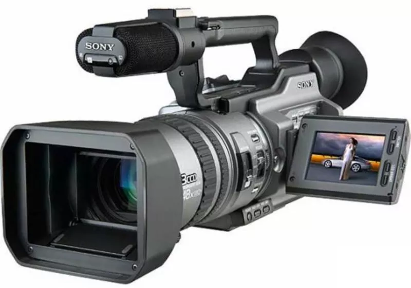 Видеокамера Sony VX-2100E в хорошем состоянии